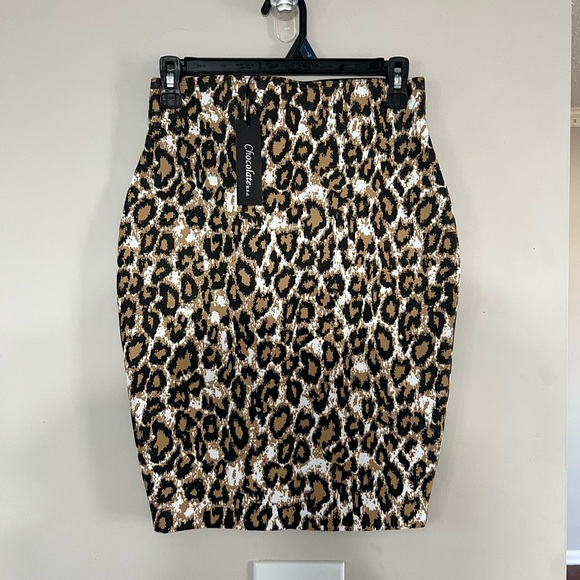 Chocolate Dresses & Skirts - NWT Chocolate Leopard Print Pencil Skirt - High Waisted Small